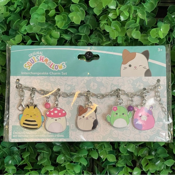 Squishmallows Add a Charm Interchangeable Bracelet Set NEW - Picture 11 of 12
